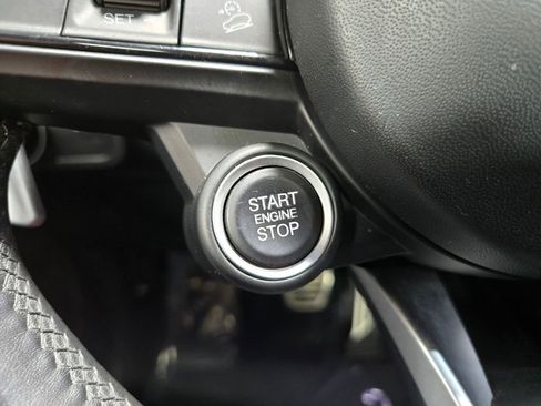 Used 2022 Alfa Romeo Stelvio Veloce image 18