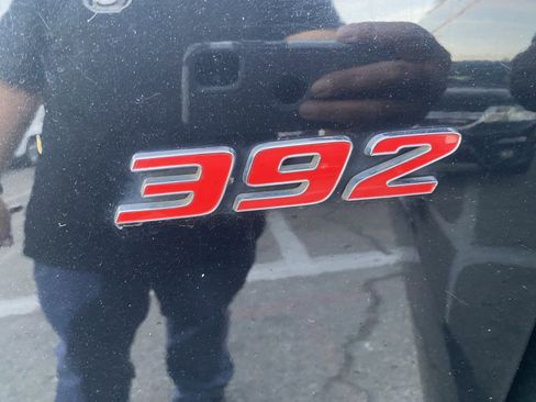 Used 2018 Dodge Durango SRT w/ Technology Group image 29