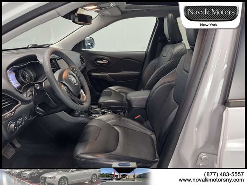 Used 2022 Jeep Cherokee Limited AWD/4WD image 13