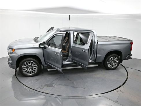 Used 2024 Chevrolet Silverado 1500 High Country image 43