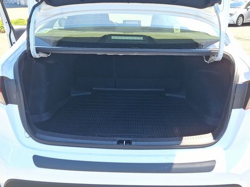 Used 2024 Toyota Corolla LE w/ LE Convenience Package FWD image 28