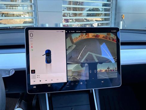 Used 2020 Tesla Model Y Long Range image 20