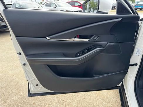 Certified 2025 MAZDA CX-30 AWD 2.5 S w/ Preferred Package image 9