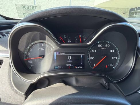 Used 2019 Chevrolet Impala LT FWD image 27