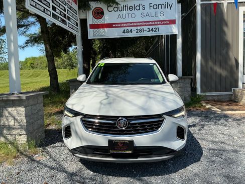 Used 2023 Buick Envision Essence FWD image 2