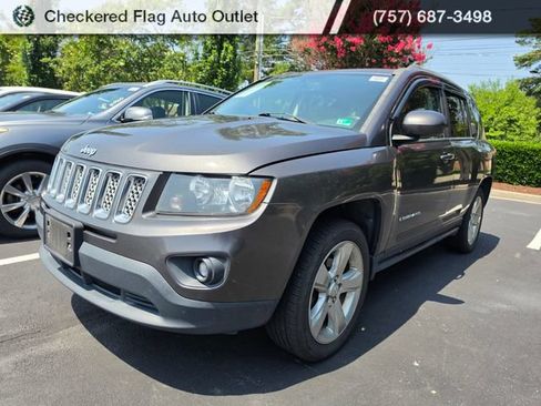 Used 2016 Jeep Compass Latitude AWD/4WD image 1