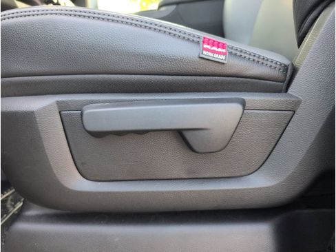 New 2026 RAM 3500 Tradesman w/ Chrome Appearance Group image 13