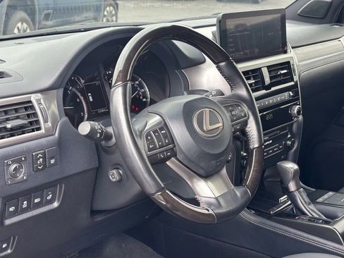 Used 2023 Lexus GX 460 Premium w/ Premium Package AWD/4WD image 9