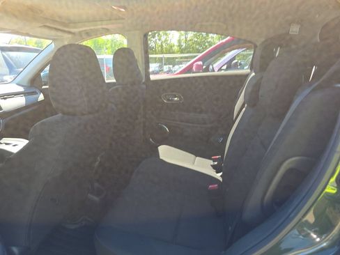 Used 2018 Honda HR-V EX image 6