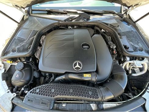 Used 2019 Mercedes-Benz C 300 Sedan image 37