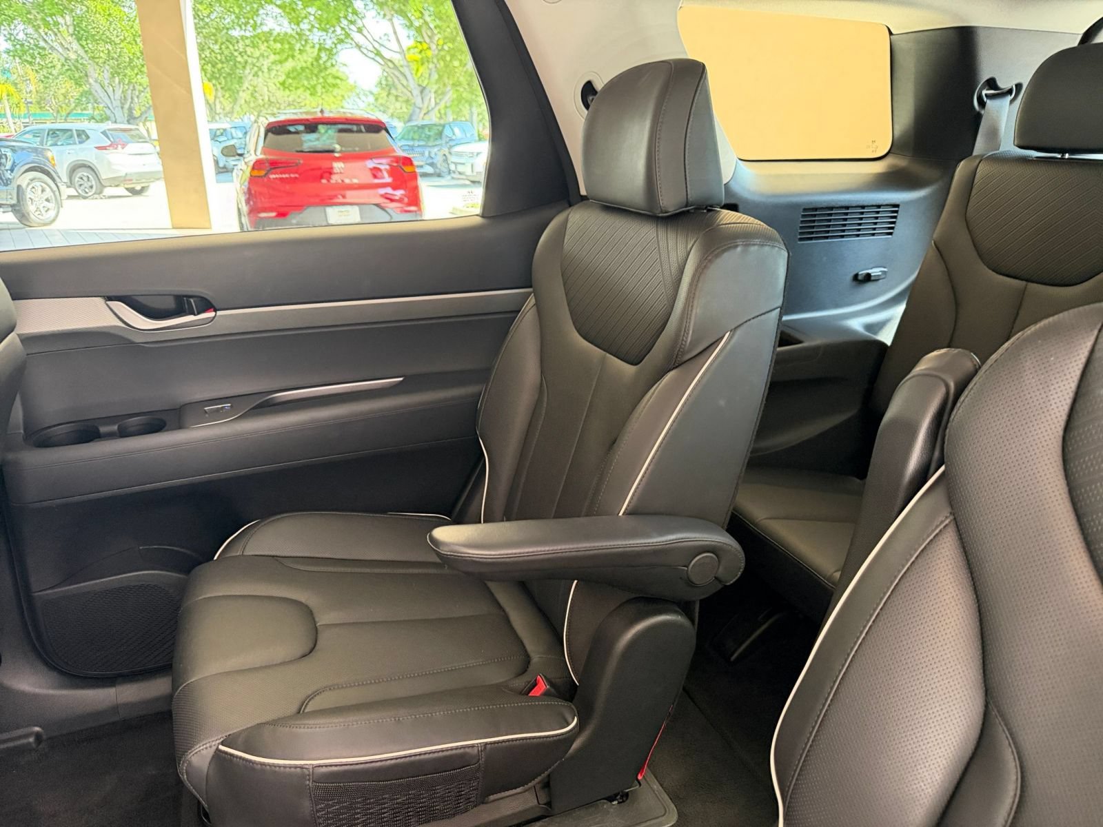 Used 2025 Hyundai Palisade SEL FWD image 37