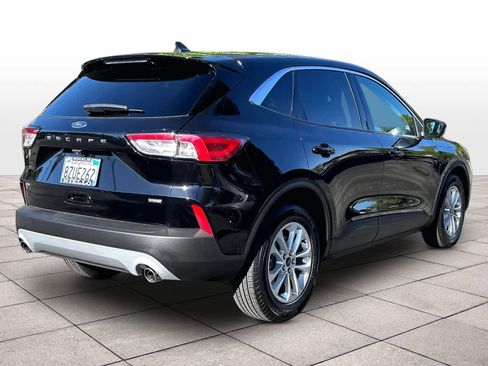 Used 2021 Ford Escape SE w/ Convenience Package FWD image 16