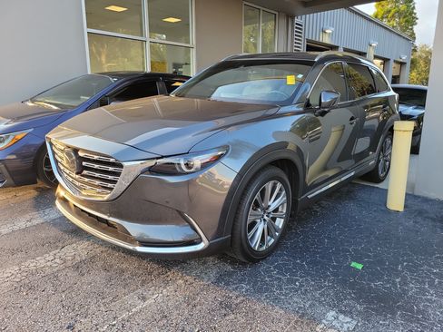 Used 2022 MAZDA CX-9 Signature AWD/4WD image 2