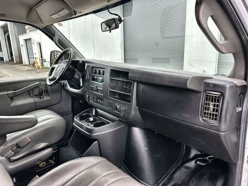 Used 2019 Chevrolet Express 2500 Work Van w/ Driver Convenience Package image 27
