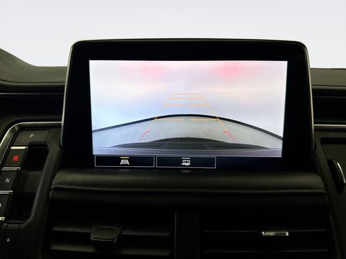 Used 2021 Chevrolet Tahoe Z71 image 15