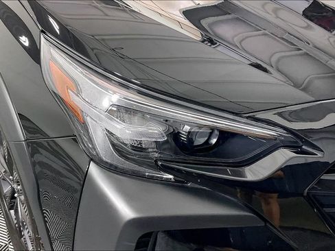 Used 2025 Subaru Outback Onyx Edition AWD/4WD image 38