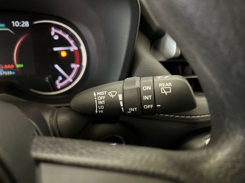 Used 2024 Toyota RAV4 XLE FWD image 35