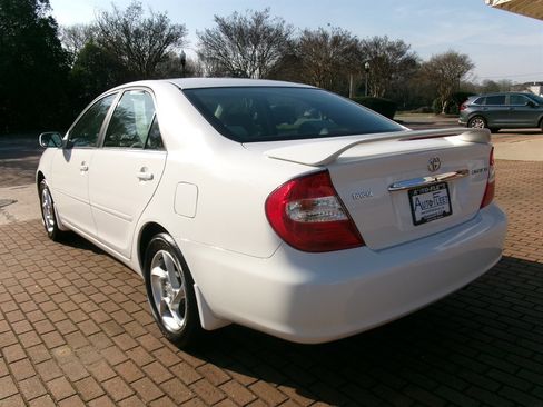Used 2002 Toyota Camry XLE image 7
