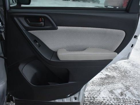 Used 2018 Subaru Forester 2.5i Premium w/ All-Weather Package image 36