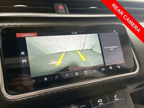 Used 2019 Land Rover Range Rover Velar R-Dynamic SE image 15