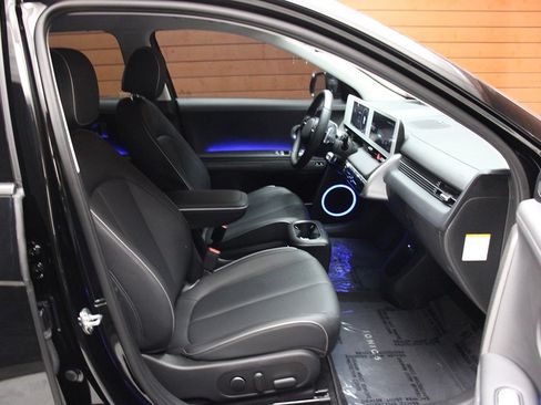 Used 2024 Hyundai Ioniq 5 Limited image 34