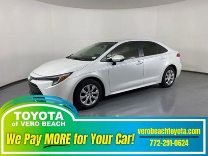 New 2025 Toyota Corolla LE w/ Convenience Package