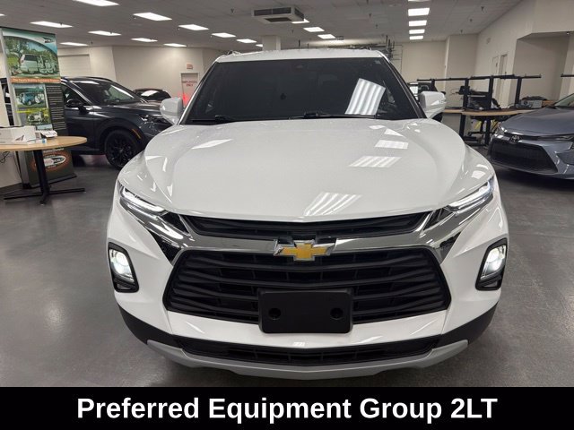 Used 2022 Chevrolet Blazer LT FWD image 2