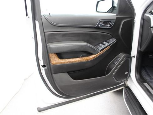 Used 2019 Chevrolet Tahoe Premier AWD/4WD image 15