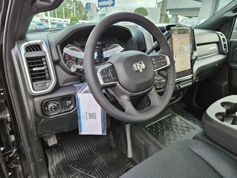New 2025 RAM 5500 4x4 Regular Cab image 18