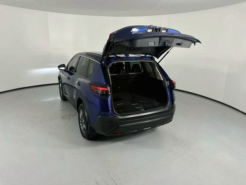 Used 2021 Nissan Rogue S FWD image 24