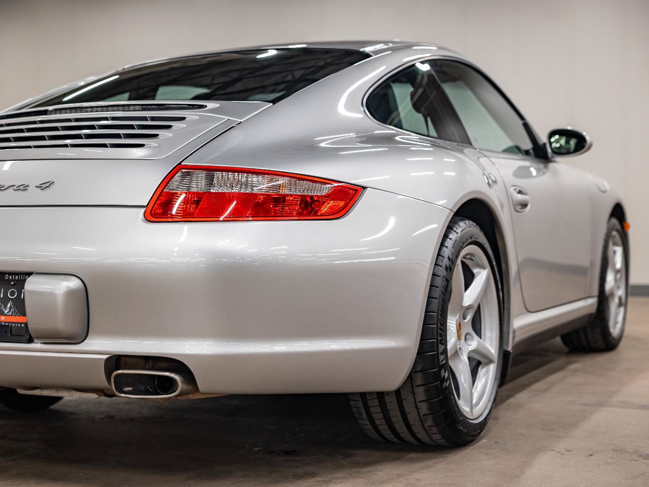 Used 2006 Porsche 911 Carrera 4 AWD/4WD image 33