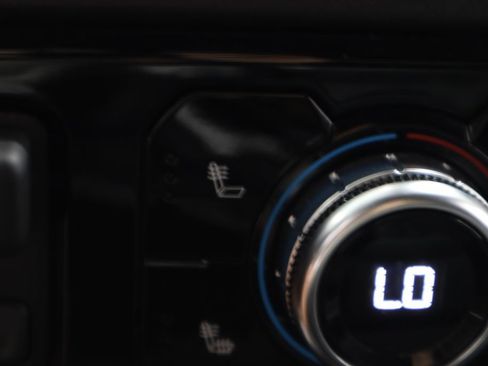 Used 2025 GMC Sierra 1500 Elevation AWD/4WD image 4