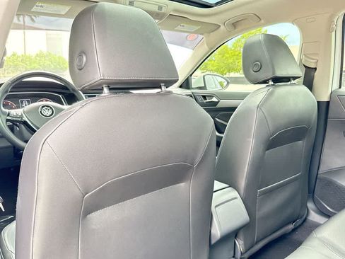 Used 2019 Volkswagen Jetta SE FWD image 23