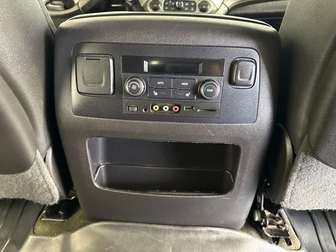 Used 2016 Chevrolet Suburban LTZ AWD/4WD image 37