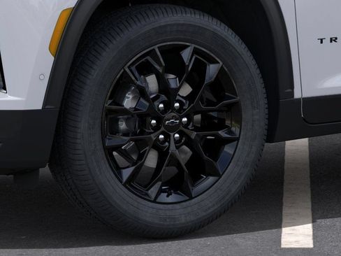 New 2026 Chevrolet Traverse LT w/ Enhanced Driving Package AWD/4WD image 9