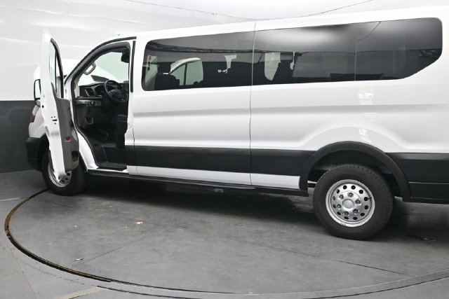 Used 2023 Ford Transit 350 XL AWD/4WD image 42