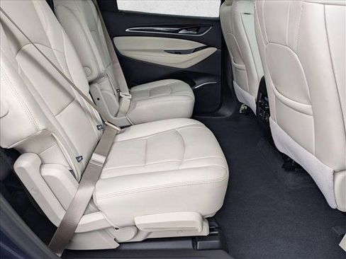 Used 2022 Buick Enclave Premium image 20