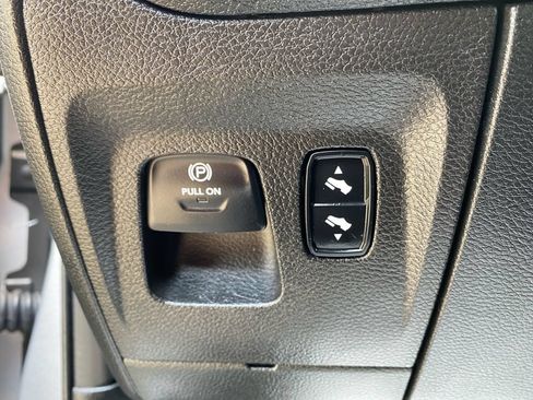Used 2020 RAM 1500 Big Horn AWD/4WD image 37