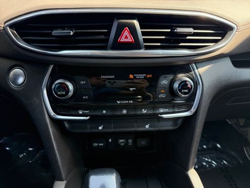 Used 2020 Hyundai Santa Fe SEL FWD image 13