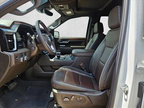 Used 2024 GMC Sierra 1500 Denali AWD/4WD image 17