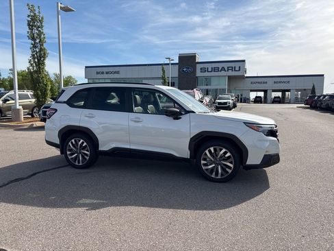 Used 2025 Subaru Forester Touring image 1