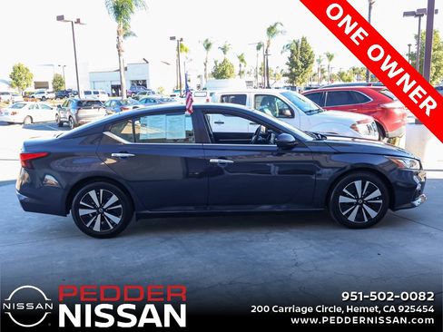 Used 2022 Nissan Altima 2.5 SV image 3