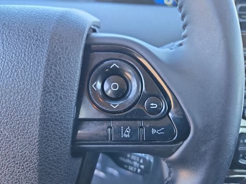 Used 2022 Toyota Prius Prime LE image 12