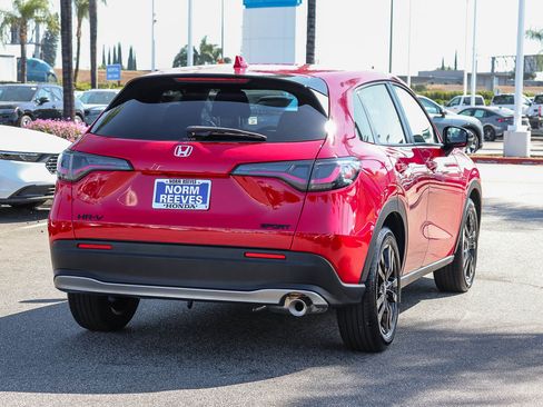 Certified 2026 Honda HR-V Sport image 11