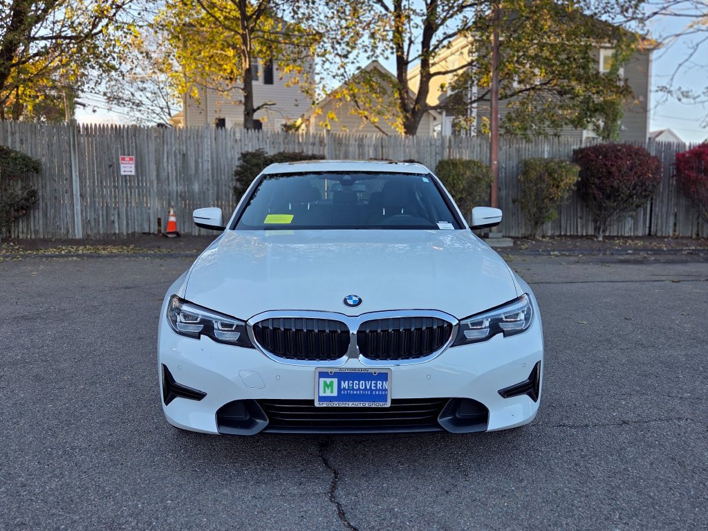 Used 2019 BMW 330i xDrive Sedan w/ Driving Assistance Package AWD/4WD image 9