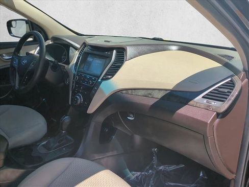 Used 2017 Hyundai Santa Fe Sport w/ 2.4L Value Package 06 FWD image 24