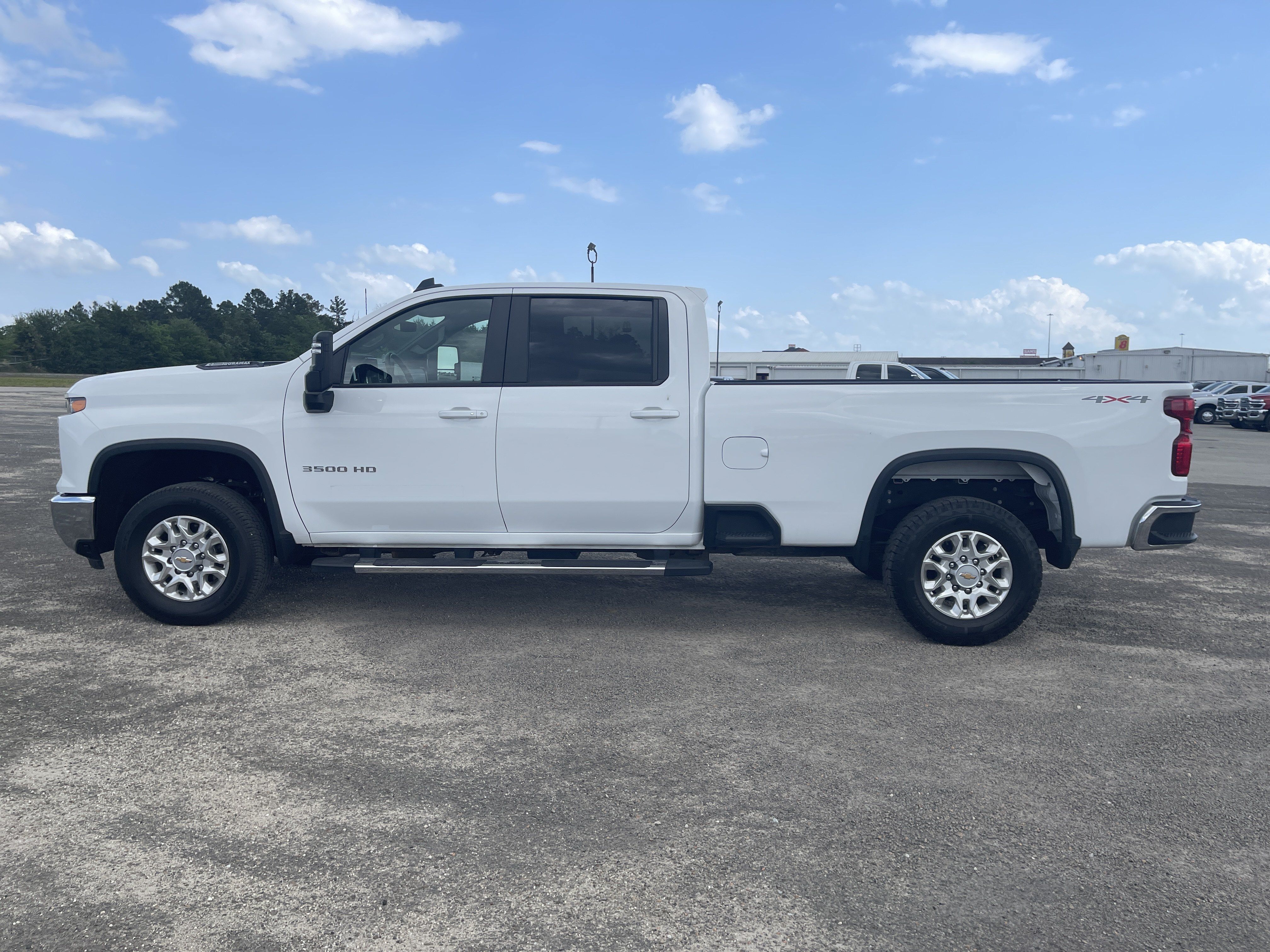 Used 2025 Chevrolet Silverado 3500 LT w/ Convenience Package AWD/4WD image 7