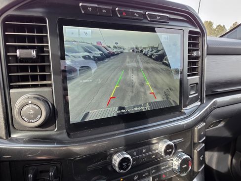 Certified 2022 Ford F150 XLT w/ Equipment Group 302A High image 20