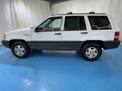 Used 1995 Jeep Grand Cherokee Laredo AWD/4WD image 3
