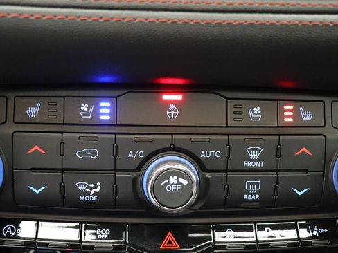 Used 2025 Dodge Durango GT image 27